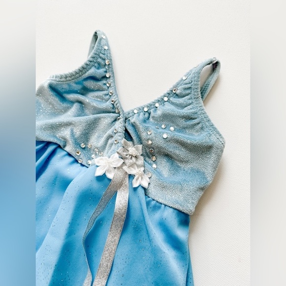 Figure Skating Dress - Blue Empire Waist Velvet/Chiffon- Size 4-5T - Picture 2 of 8